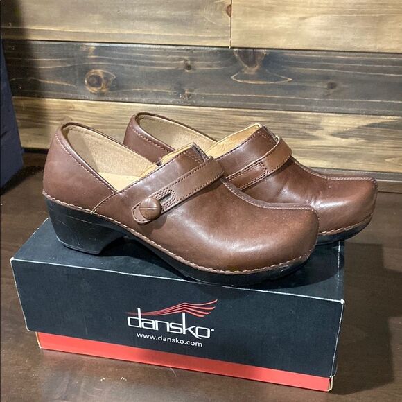 New In Box Dansko Solstice Full Grain Chocolate Leather Clog Shoes Size 8.5 (39) - Picture 1 of 13